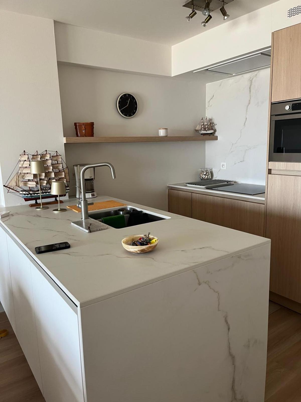 Seagull, Ruim En Volledig Vernieuwd Appartement Met Zeezicht In Westende Middelkerke Dış mekan fotoğraf